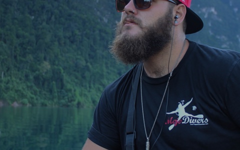 2015 Guide of the Year - Harry Bradbury
