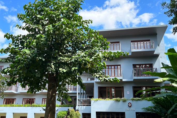 RIVER HOUSE, MAE SARIANG