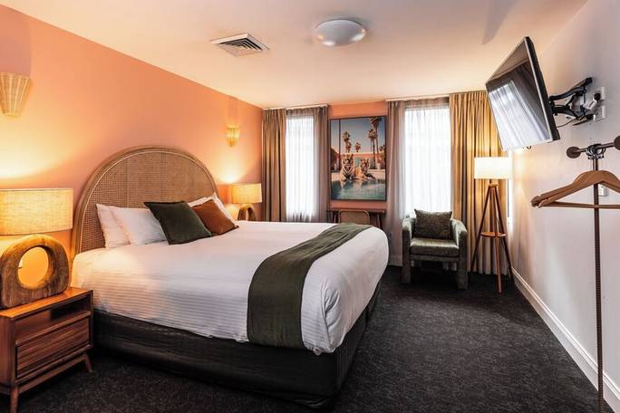 Lucky Hotel Newcastle - Boutique Hotel