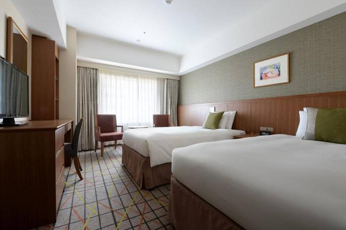 Twin Bedroom