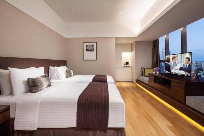 Twin Bedroom