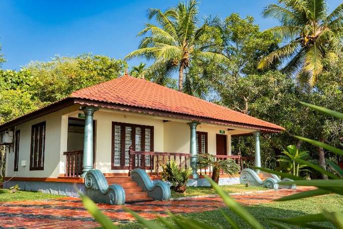 Dhathri Ayurveda Resort Kayamkulam
