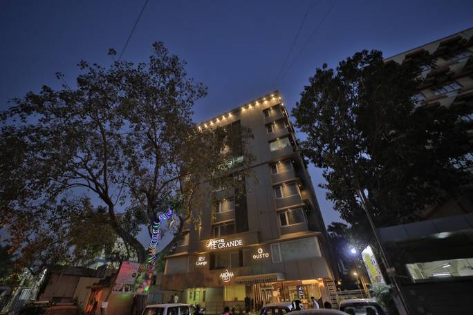 Hotel Le Grande, Mumbai