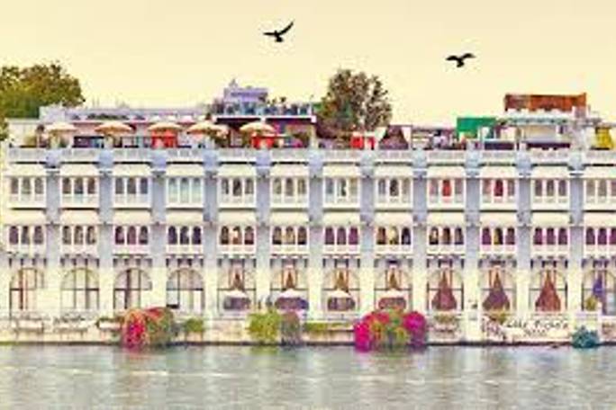 Hotel lake Pichola
