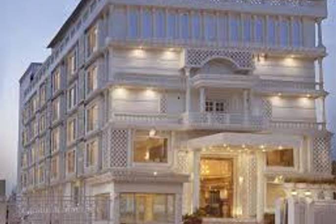 Hotel Surasena Regal Vista