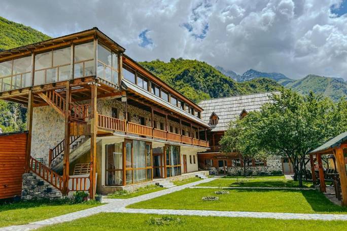 Theth Accomodation Logu i Harushave