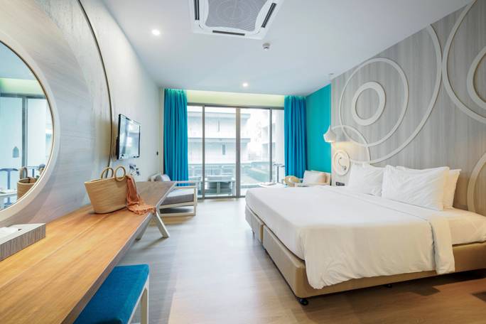 Bay Room