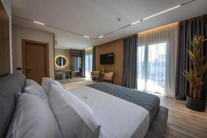 Saranda seafront hotel room — planned accommodation or similar
