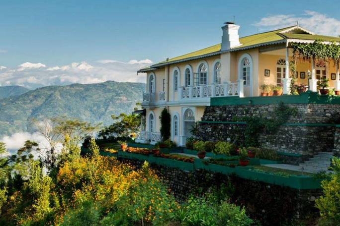 Hotel Glenburn Tea Estate or similar - Darjeeling