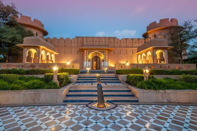 The Oberoi Rajvilas or similar - Jaipur
