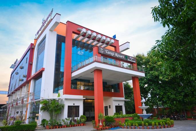 Taraji Resort Hotel or Similar - Ayodhya