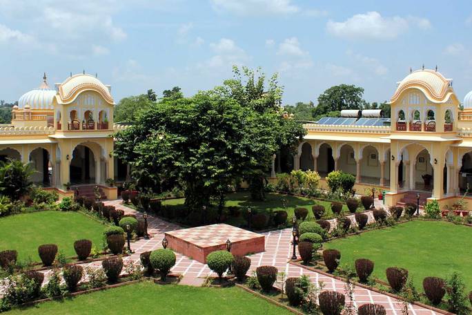 Hotel Amar Mahal or similar - Orchha