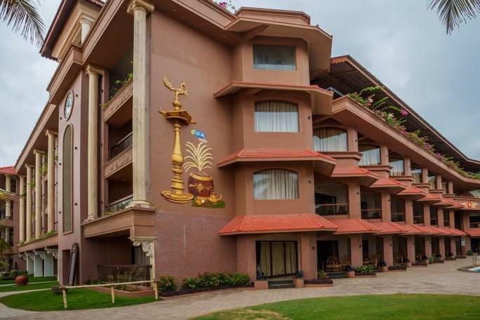 Uday Samudra Leisure Beach Hotel or Similar - Kovalam