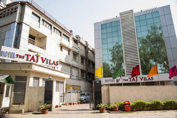 Hotel The Taj Vilas or similar - Agra