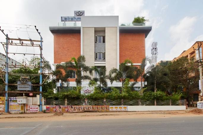 Lakshmi Hotel or similar - Thanjavur