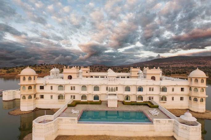 Hotel Lake Nahargarh Palace or similar - Chittorgarh