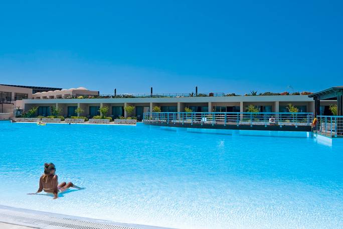 Deluxe Room with Direct Pool Access