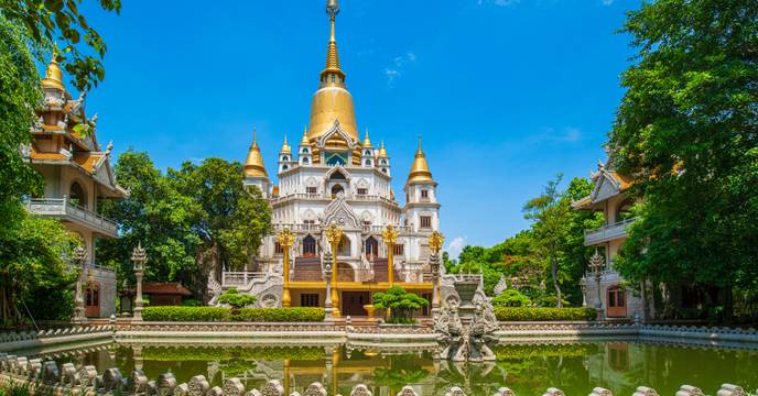Buu Long Pagoda in Ho Chi Minh City