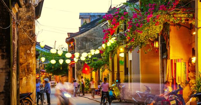 Evening scene in the ancient town of Hoi An