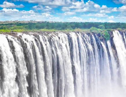 victoria falls cloudy weather