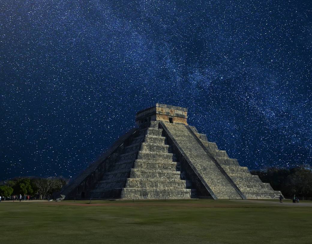 Pyramid in Chichen Itza, Mexico