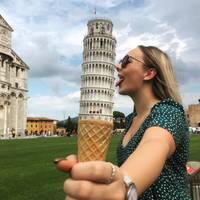 Mega European traveler photo #3