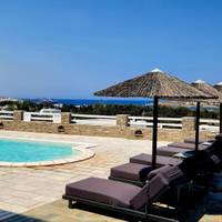 Photo de voyageur Santorin, Paros et Naxos avec visites guidées - Premium #3