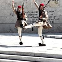 Kulturelles Athen & Inselhüpfen Mykonos - Santorini (Selbstgeführt) Reise-Foto #1