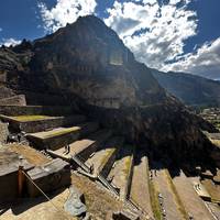 Photo de voyageur Vallée sacrée, petit sentier inca et montagne de l