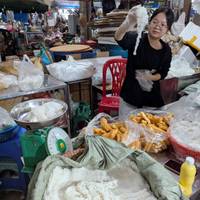 Small-Group Cooking Class with Market Visit: Free Pick-up, Recipe Book, Unlimited Wine & Much More! traveler photo #3