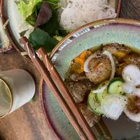 Photo de voyageur Cours de cuisine en petit groupe avec visite du marché : Cueillette gratuite, livre de recettes, vin à volonté et bien plus encore ! #2