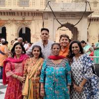 Photo de voyageur Circuit spirituel et patrimonial privé de 8 jours en Inde du Nord : Varanasi, Ayodhya, Prayagraj, Lucknow et Delhi #2