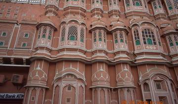 Close-up of the intricate architecture of Hawa Mahal.