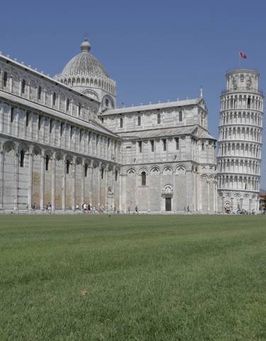 The Leaning Tower of Pisa and surrounding buildings.
