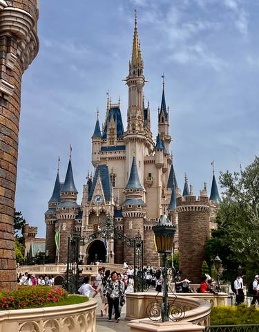 Cinderella's Castle at Tokyo Disneyland under a clear sky.