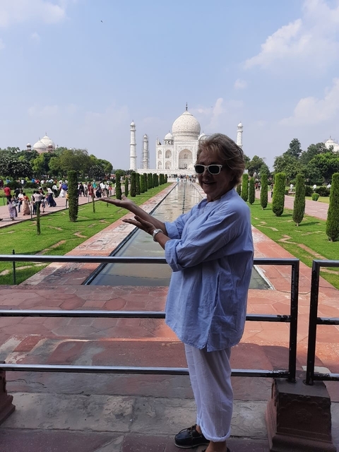 Klantbeoordelingsfoto van India's populairste Gouden Driehoek-rondreis - incl. Taj Mahal bij zonsopgang & Mathura - all-inclusive