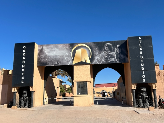 Entrance to Oscar Hotel and Atlas Studios with mural.