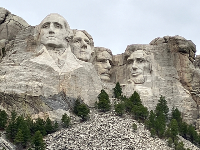 Mount Rushmore with the carved faces of four U.S. presidents.