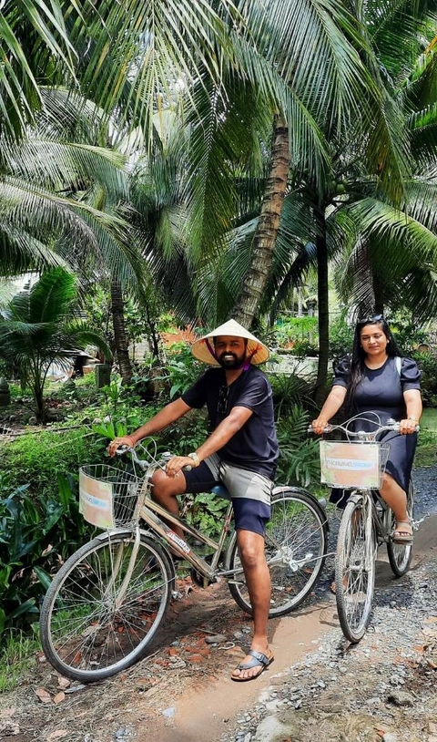foto de reseña de cliente de Viaje de 17 días a Camboya y Vietnam desde Bangkok a Siem Reap, Phnom Penh, Saigón, Hoi An, Bahía de Halong y Hanói