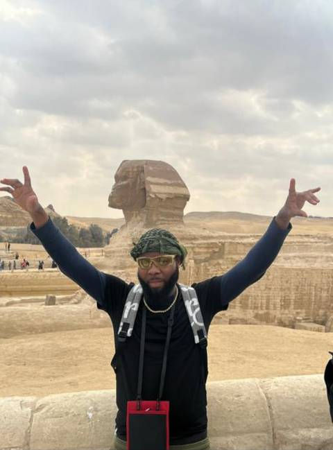 Private VIP-Tour zu den Pyramiden von Gizeh, Sphinx, Saqqara & Memphis Mercedes Auto) Foto von Kundenbewertung