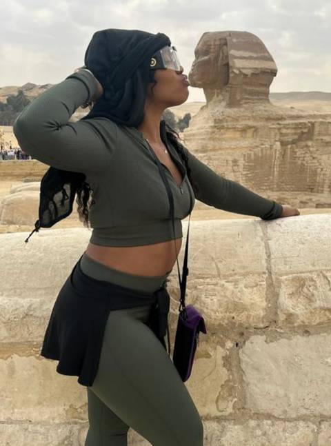 Private VIP-Tour zu den Pyramiden von Gizeh, Sphinx, Saqqara & Memphis Mercedes Auto) Foto von Kundenbewertung