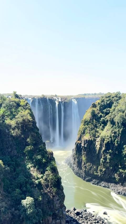 An expansive view of Victoria Falls.