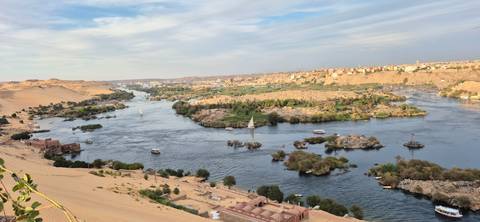 Photo d'avis client sur Trésors d'Egypte (Le Caire, Assouan, Louxor, Felucca, safari dans le désert noir et blanc)