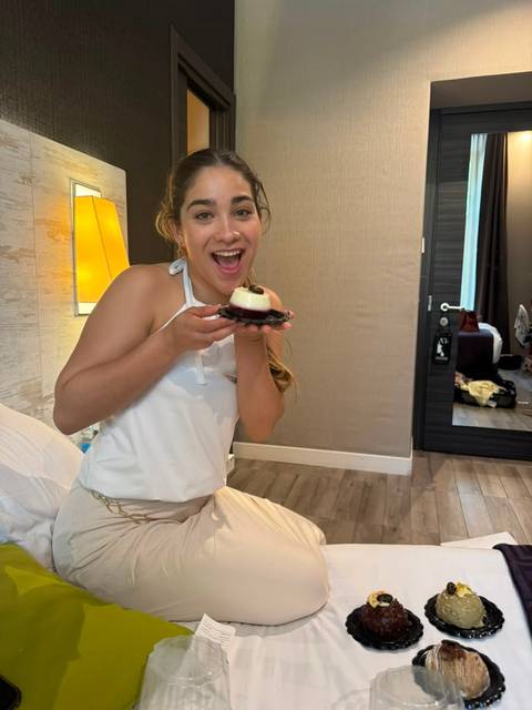 foto de reseña de cliente de París chic, Zúrich alpina, Venecia serena, Roma majestuosa: Aventura de 9 días
