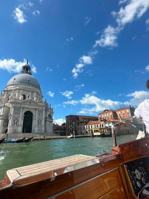 foto de reseña de cliente de París chic, Zúrich alpina, Venecia serena, Roma majestuosa: Aventura de 9 días