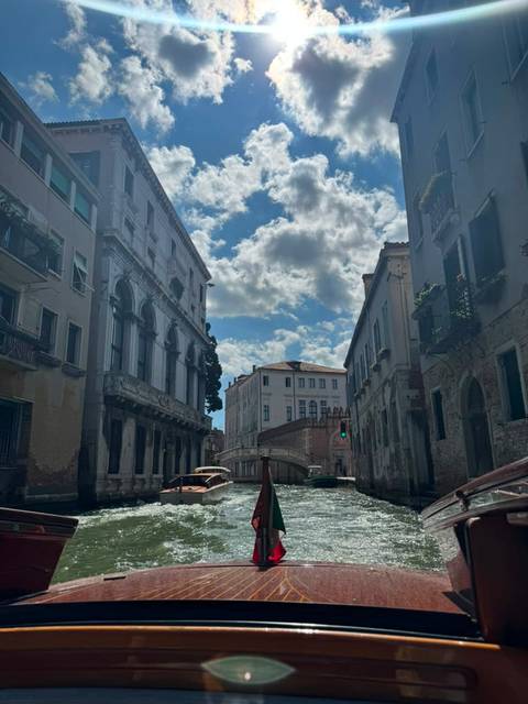 foto de reseña de cliente de París chic, Zúrich alpina, Venecia serena, Roma majestuosa: Aventura de 9 días