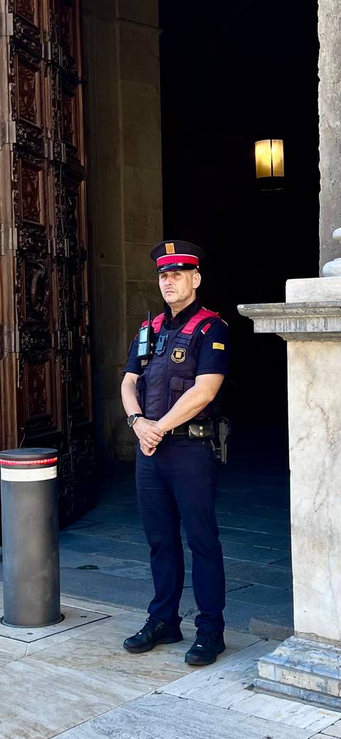 Journey through Spain: Madrid to Barcelona (Madrid to Barcelona, 2027) customer review photo