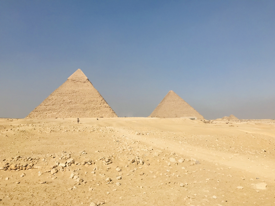 Vue des Pyramides de Gizeh en Égypte.