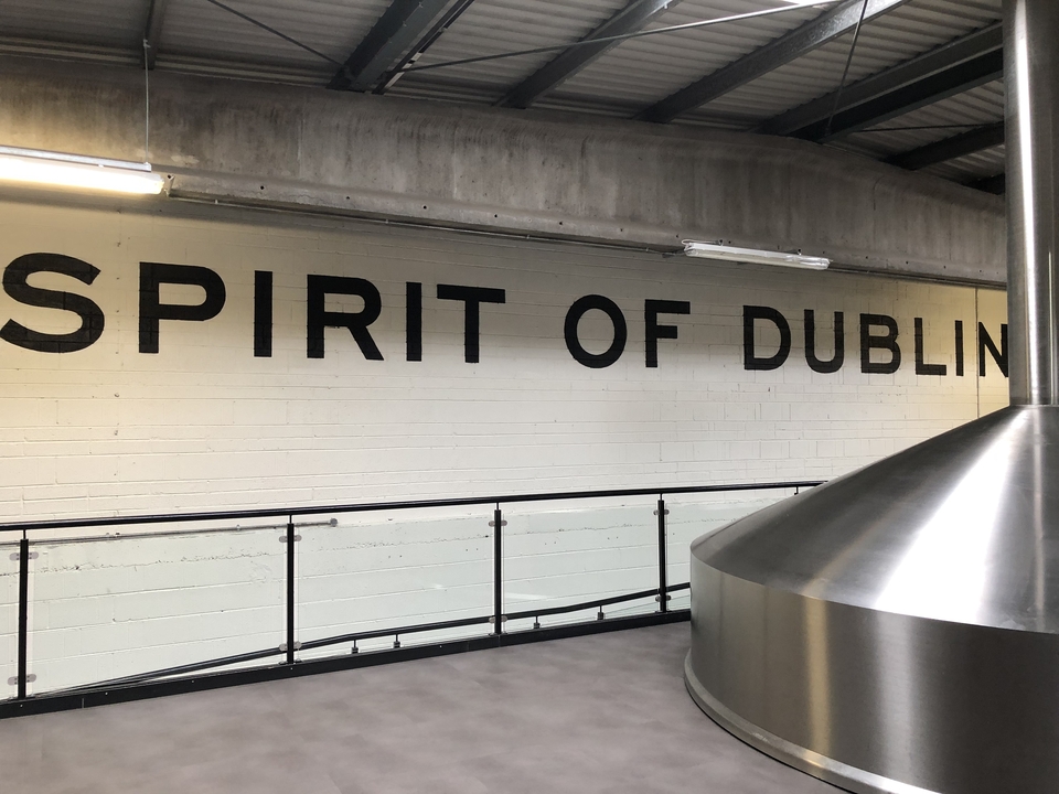 Mur intérieur avec le texte « Spirit of Dublin ».