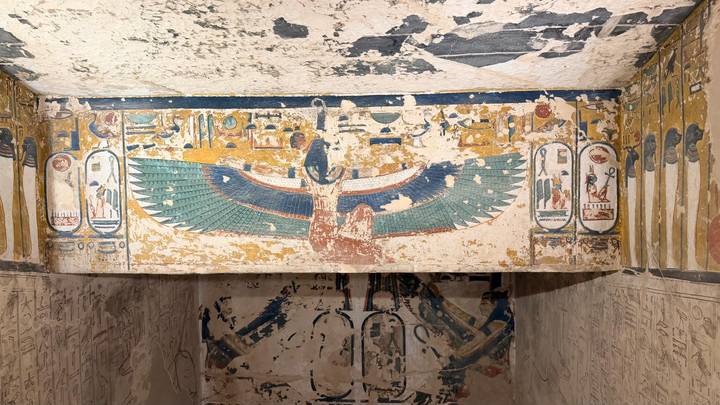 Obra de arte del Antiguo Egipto dentro de una tumba.